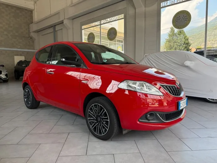 Lancia Ypsilon 1.0 FireFly 5 porte S&S Hybrid Ec