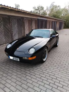 Porsche 968 - -Coupe Handschalter