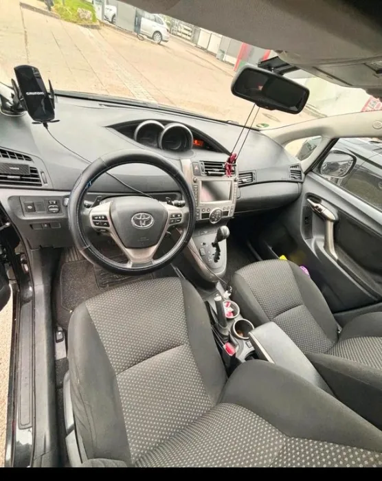 Toyota verso  automatique 7 sitzen