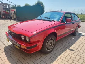Alfa Romeo GTV 2.0 Grand Prix 130 cv serie numer