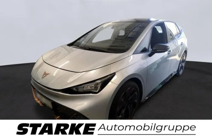 Seat Born electric  HeadUp Panodach Navi LED Kamera P