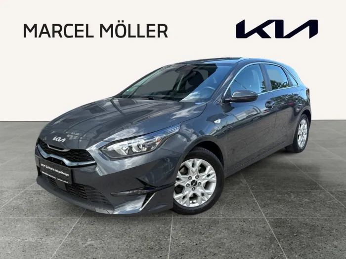 Kia Ceed 1.5T Vision DCT7-Klima-Kamera