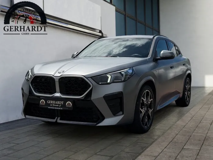 BMW X2 20d xDrive M Sport*KEYLESS*HudUp*DIGITAL*AHK*