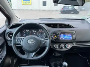 Toyota Yaris 1,5-l-Dual-VVT-iE Y20 Club Y20 Club