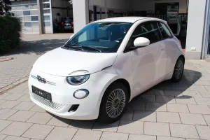 Fiat 500e Icon/ Kamera/SHZ
