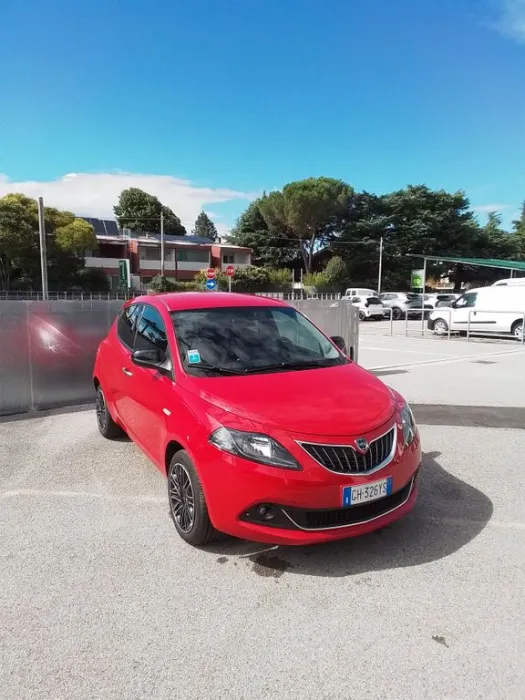 Lancia Ypsilon 1.0 FireFly 5 porte S&S Hybrid Ec