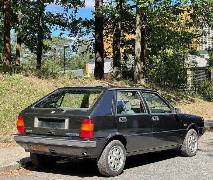 Lancia Delta Oldtimer Alcantara Leder grün...