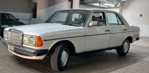 Mercedes-Benz 230, Oldtimer, W123, Serie 0,5, 3/76, H Kennz.