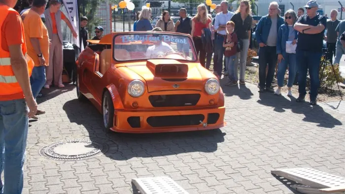 MINI Austin Mini 6.7L V8 - 560PS AMSTERDAM NL