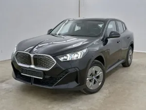 BMW iX2 eDrive20 Navi LED ACC Sportsitze Parkassist