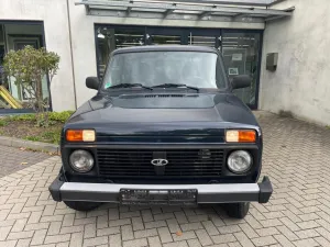 Lada Taiga Urban 4x4;TOP;1 Hand; nur 19500 KM;TÜV NEU