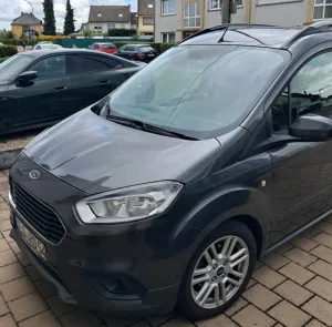 Ford Tourneo Courier 1.0 EcoBoost 74kW Titanium T...