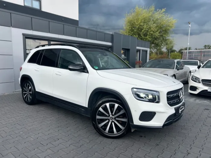Mercedes-Benz GLB 200 Night-Paket*Panoramadach*R-Kamera*LED