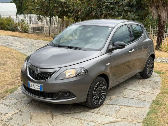 Other Lancia Ypsilon 1.0 FireFly 5 porte S&S Hybrid Si