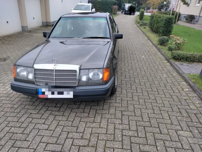 Mercedes-Benz W124 200E 1989 Automatik H Kennzeichen 