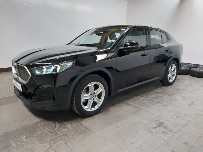 BMW iX2 30 xDrive AHK_DrivAss_DrivAss+_Keyless_adLED