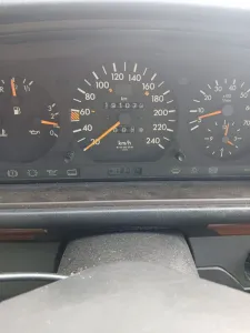 Mercedes-Benz E 300 4MATIC