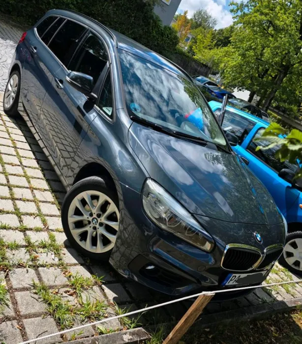 BMW Bmw 218i Gran Tourer 7 sitzer *TÜV*