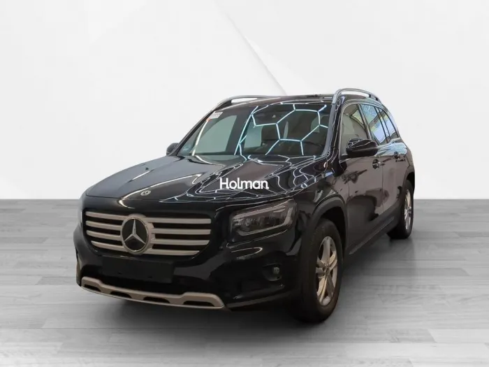 Mercedes-Benz GLB 200 d 4M MBUX DISTRONIC RFK LED