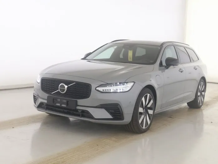 Volvo V90 T6 Plus Dark Recharge Plug-In Hybrid AWD