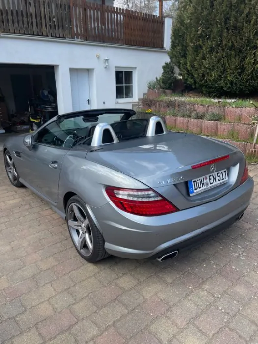 Mercedes-Benz SLK 250 BlueEFF. Autom. Standard
