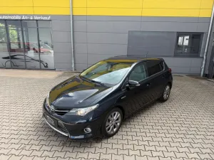Toyota Auris Hybrid Executive/KEYLESS/PANO/LEDER/SHZ/AH