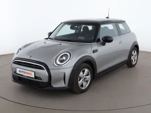 MINI Cooper Essential Trim Aut.*NAVI*VC*TEMPO*