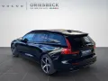Volvo V60 Kombi T8 Ultra Dark Recharge WiPa*SitzHZG*LE