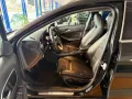 Mercedes-Benz GLA 180 Automatik / Navi / Sitzheizung / PDC