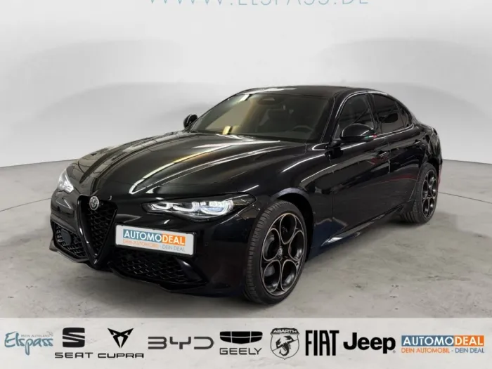 Alfa Romeo Giulia Intensa Q4 AUTOMATIK NAV LED PANODACH DIG