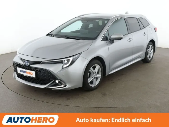 Toyota Corolla 1.8 Hybrid Team D Aut*NAVI*BiLED*CAM*ACC