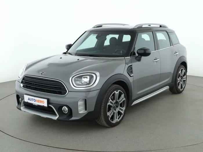 MINI Countryman Cooper ALL4 Trim Aut.*NAVI*CAM*PDC*