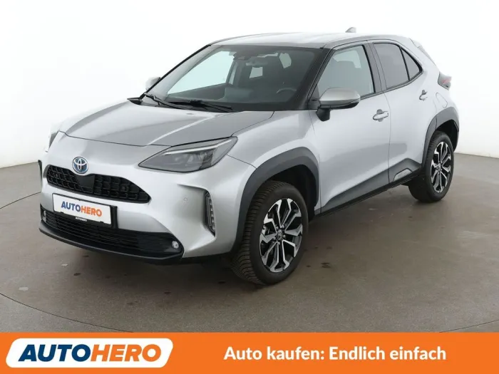 Toyota Yaris Cross 1.5 Hybrid 2WD Team D Aut*NAVI*LED*