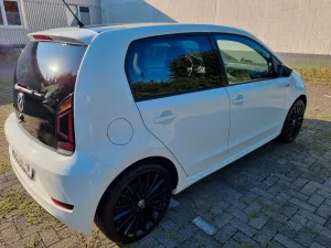 Volkswagen up! 1.0 up! R-Line up! R-Line