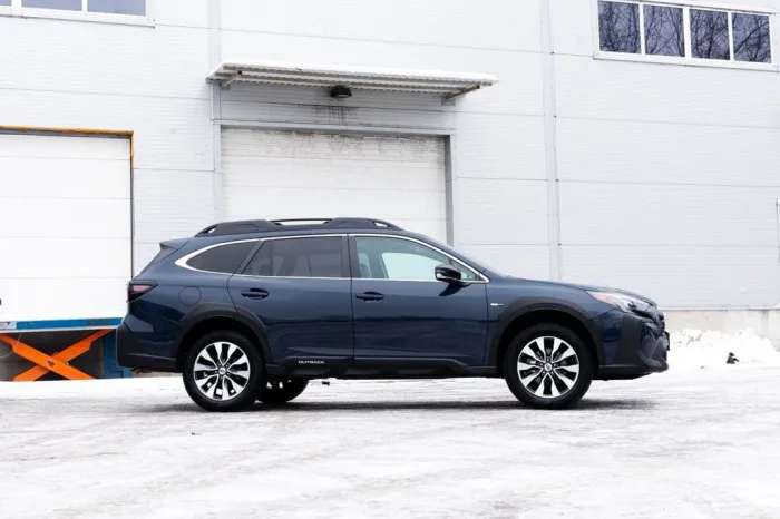 Subaru Outback 2.4T XT Limited Edition...