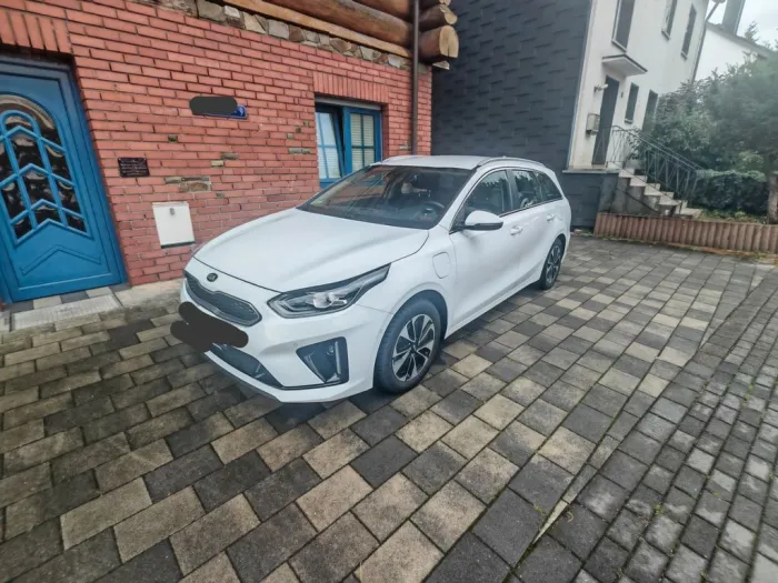 Kia cee'd Sportswagon 1.6 GDI Plug-In Hybrid Vis...