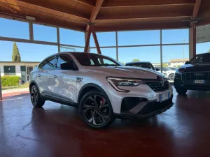 Renault Arkana Hybrid E-Tech 145 CV R.S. Line