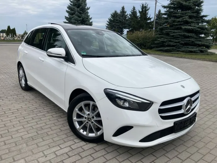 Mercedes-Benz B 200 *LED*NAVI*PANORAMA*PDC*KLIMA*
