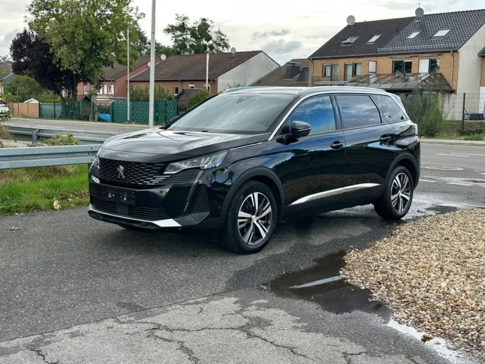 Peugeot 5008 Allure LED*KLIMA*DIST*NAVI*KAMERA*7 Sitzer