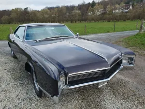 Buick 1967 Buick Riviera Coupe - 7.0L V8 Big Block