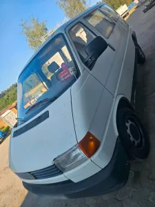 Volkswagen VW T4 zu verkaufen  TÜV, viele Ersatzteil...
