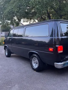 Chevrolet G20 Beauville V8 Lowtop
