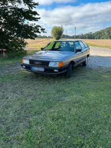 Audi 100 zu verkaufen