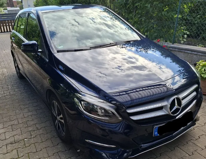 Mercedes-Benz B 200