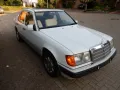 Mercedes-Benz Mercedes 300D, W124