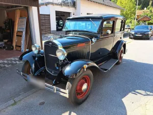 Ford Model A 1931 7 Window Sedan