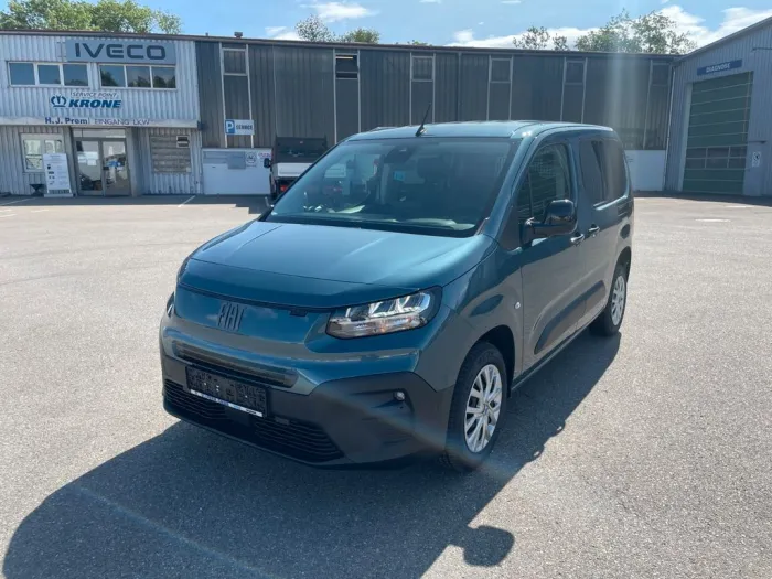 Fiat Doblo Kombi Serie 3 N1 130 PS Automatik Blau Met