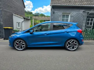 Ford Fiesta 1,5 EcoBoost ST mit Leder-Exklusiv-Pa...