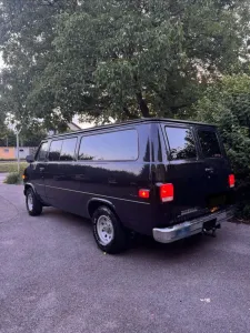 Chevrolet G20 Beauville V8 Lowtop