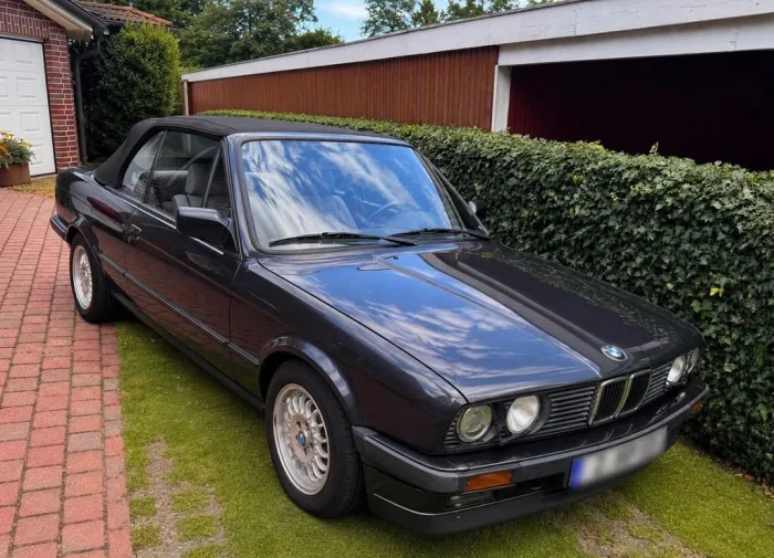 BMW 325 i E 30 Cabrio Original Zustand 